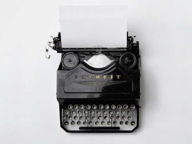 Typewriter unsplash